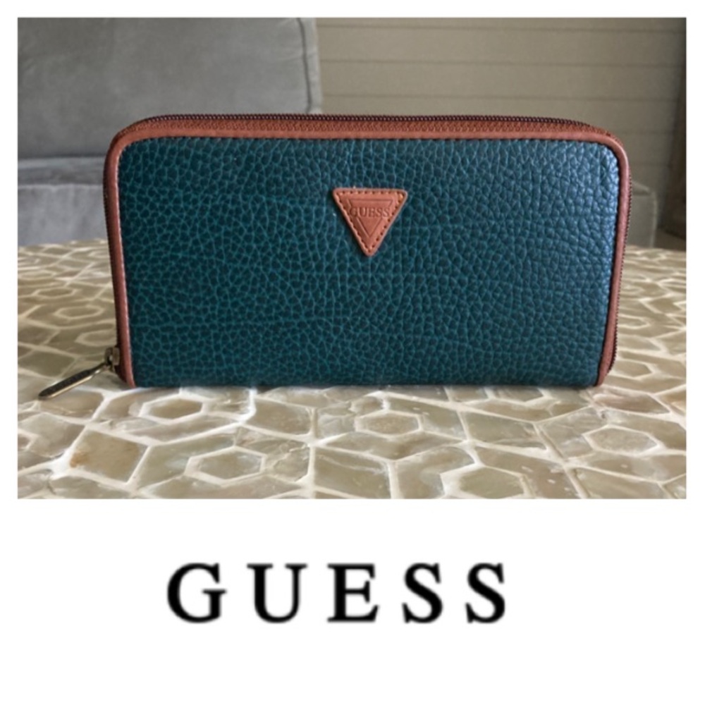 Guess vintage zip-around continental wallet